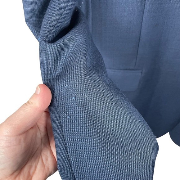 Tommy Hilfiger Men’s 100% Worsted Wool Suit Jacket in Navy Size 42 - Picture 8 of 11